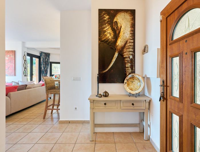 Image No.5-3 Bed Property for sale