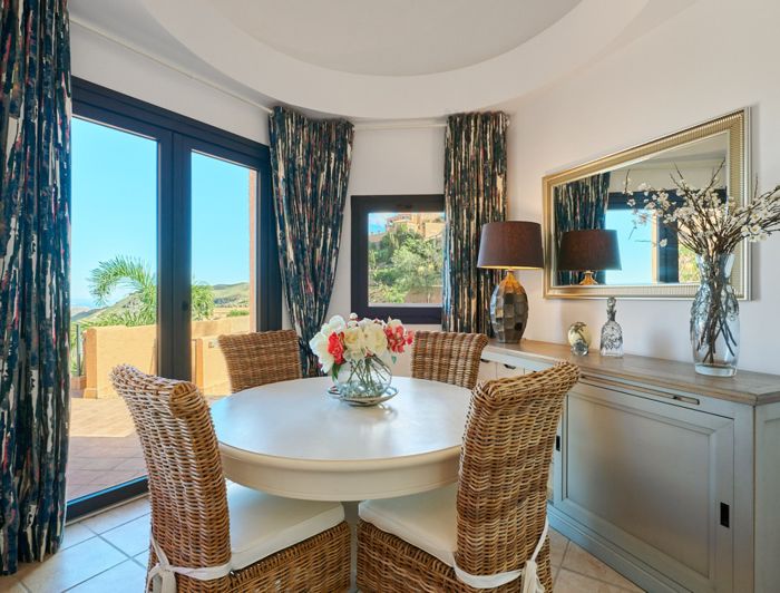 Image No.8-3 Bed Property for sale