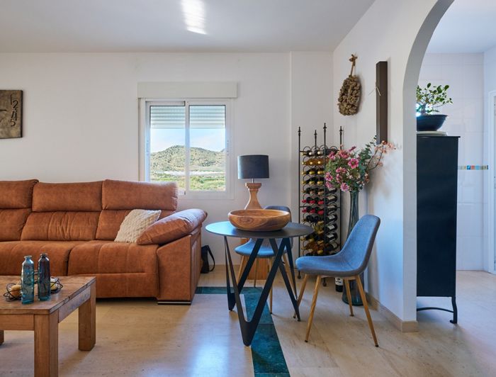 Image No.10-3 Bed Property for sale