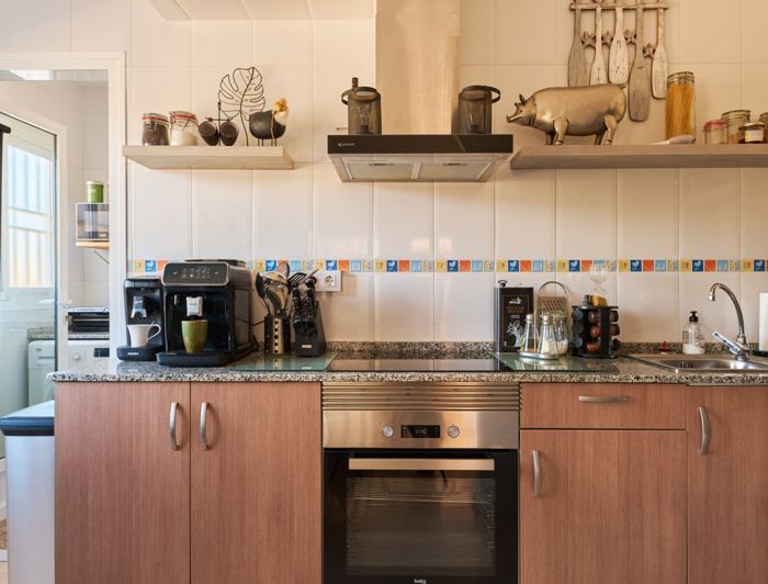 Image No.12-3 Bed Property for sale