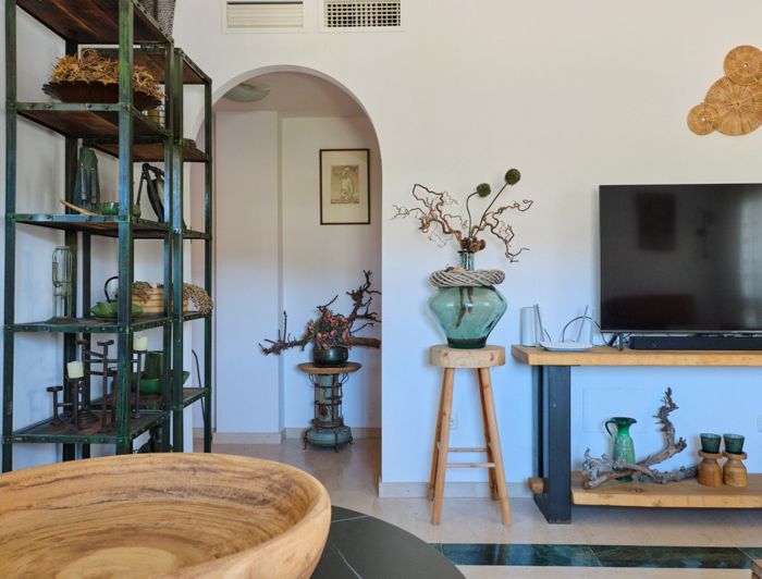 Image No.17-3 Bed Property for sale