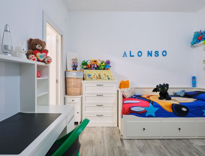 Image No.15-5 Bed Property for sale