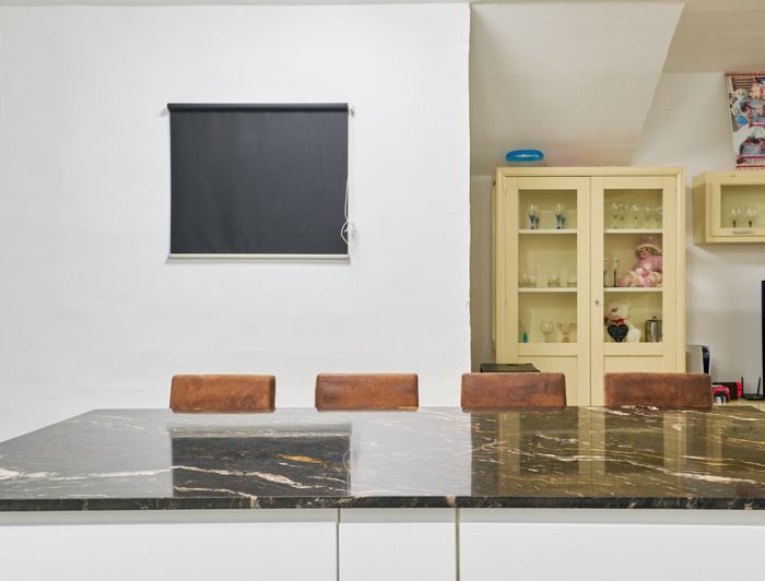 Image No.24-5 Bed Property for sale