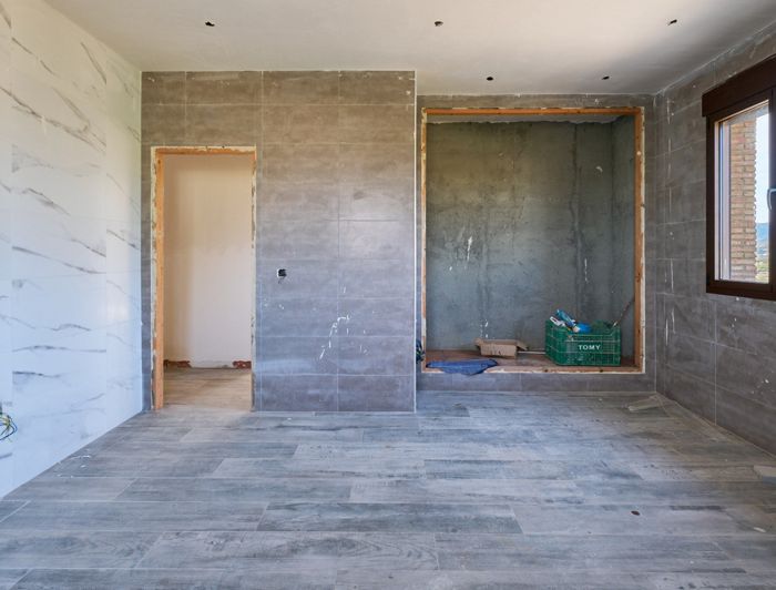 Image No.36-5 Bed Property for sale