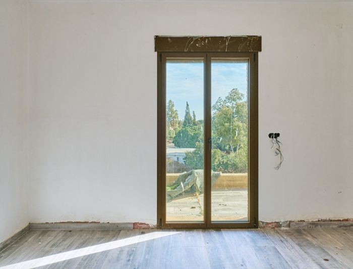 Image No.38-5 Bed Property for sale