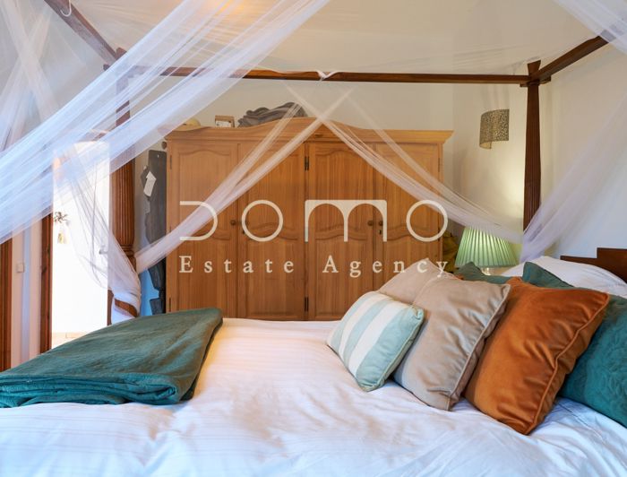 Image No.14-2 Bed Country House for sale