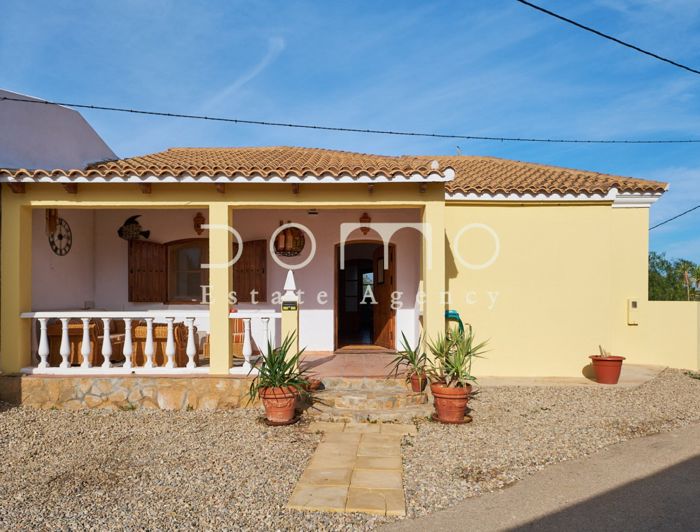 Image No.4-2 Bed Country House for sale