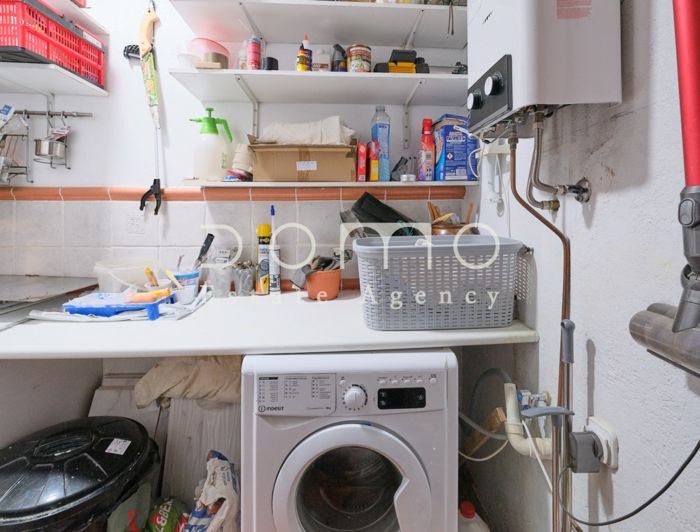 Image No.40-2 Bed Country House for sale