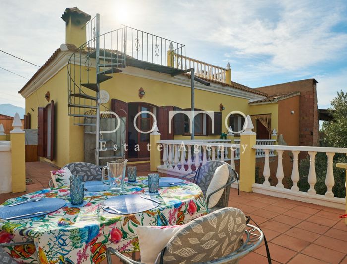 Image No.45-2 Bed Country House for sale