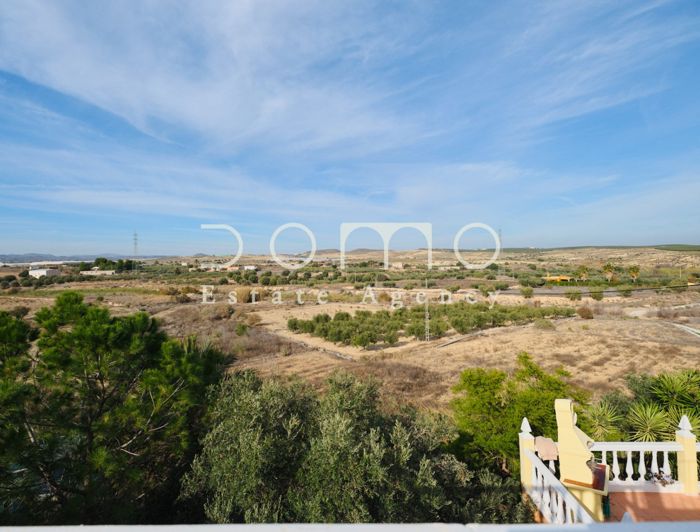 Image No.49-2 Bed Country House for sale