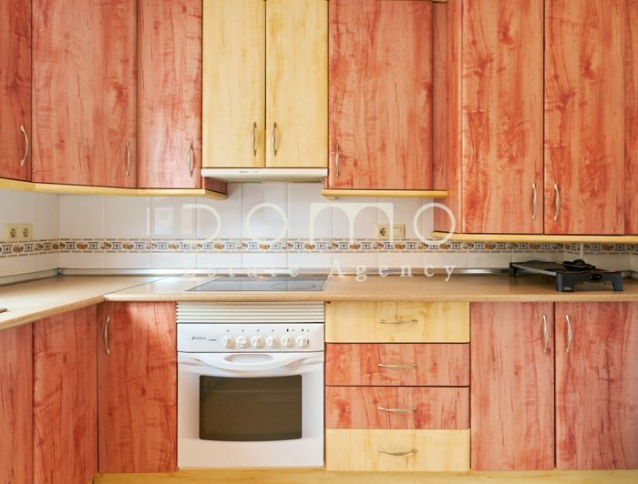 Image No.11-3 Bed Property for sale