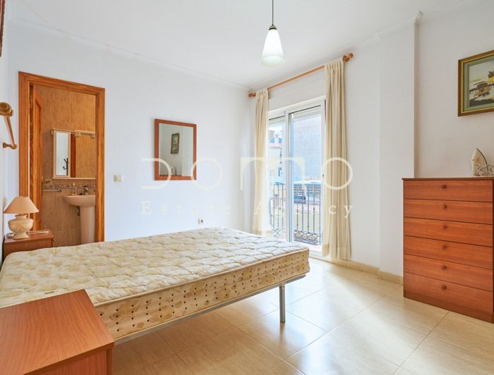 Image No.14-3 Bed Property for sale