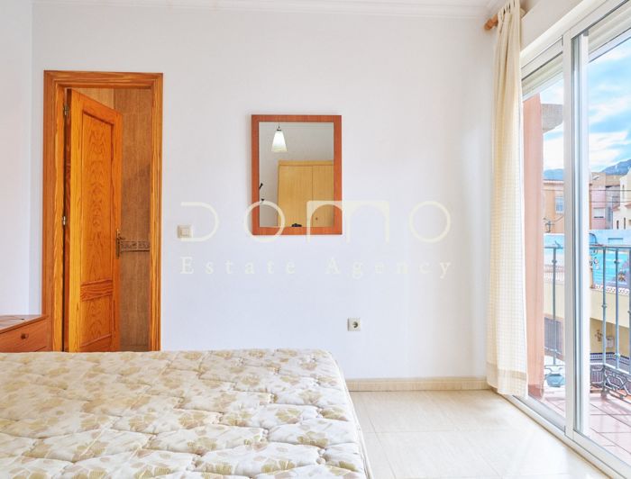 Image No.15-3 Bed Property for sale