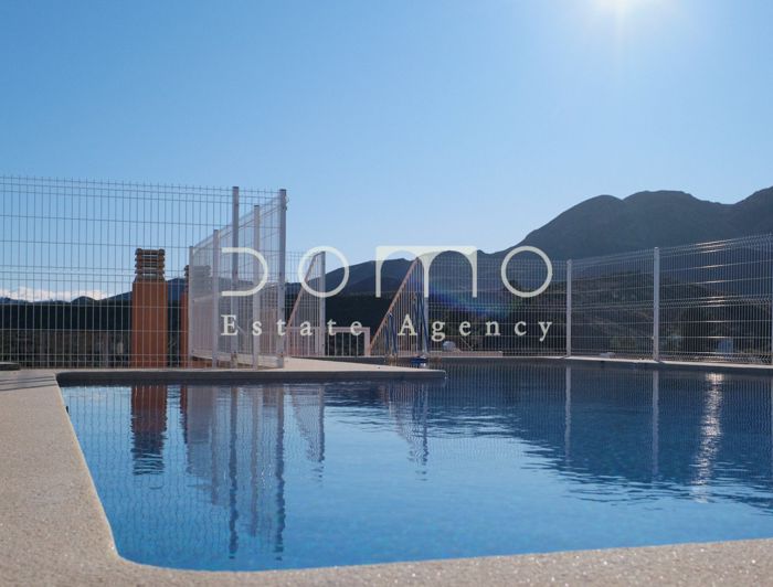 Image No.2-3 Bed Property for sale