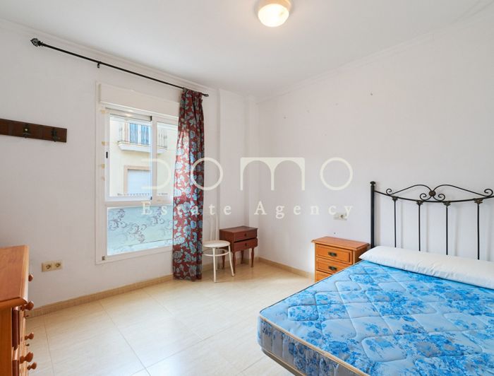 Image No.23-3 Bed Property for sale