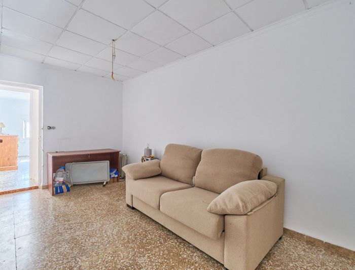 Image No.17-3 Bed Semi-Detached for sale