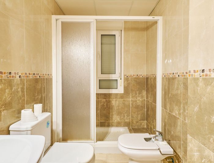 Image No.22-3 Bed Property for sale