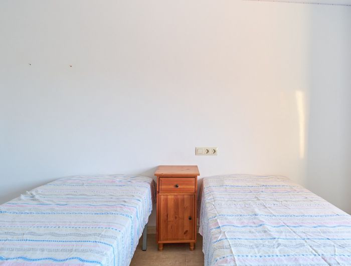 Image No.29-3 Bed Property for sale