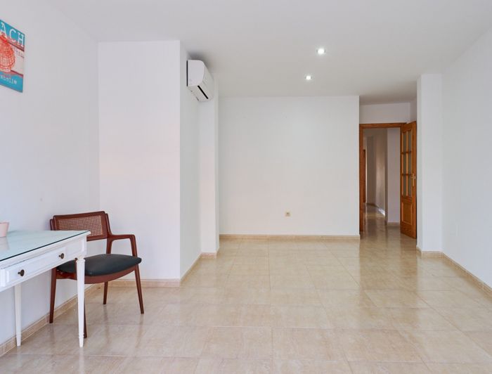 Image No.9-3 Bed Property for sale