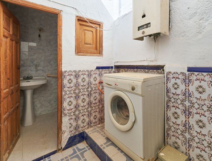 Image No.22-2 Bed Townhouse for sale