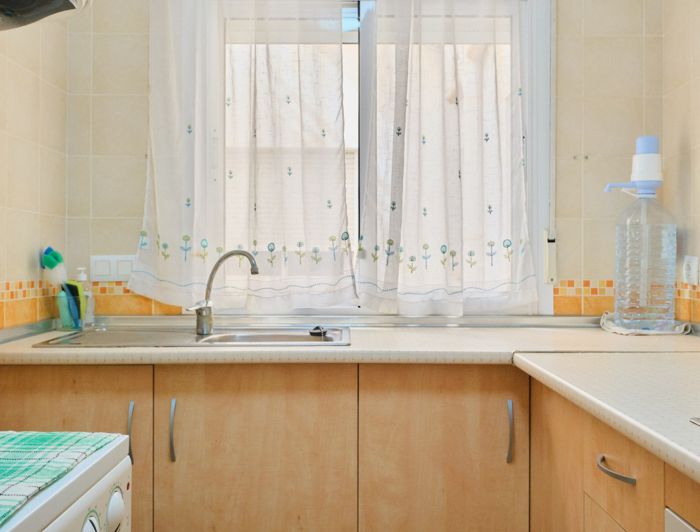 Image No.25-3 Bed Property for sale