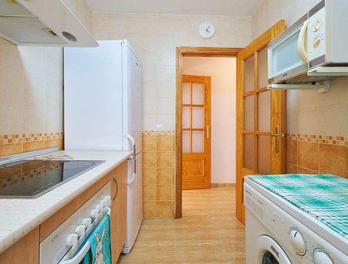 Image No.28-3 Bed Property for sale