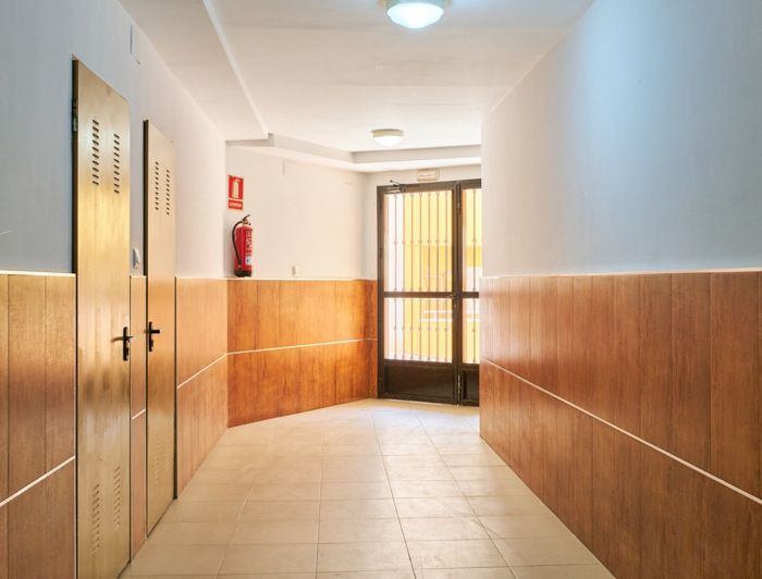 Image No.40-3 Bed Property for sale