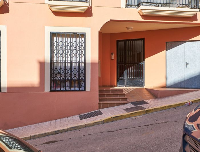 Image No.41-3 Bed Property for sale