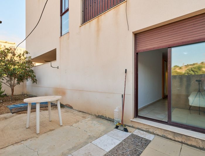 Image No.24-2 Bed Property for sale
