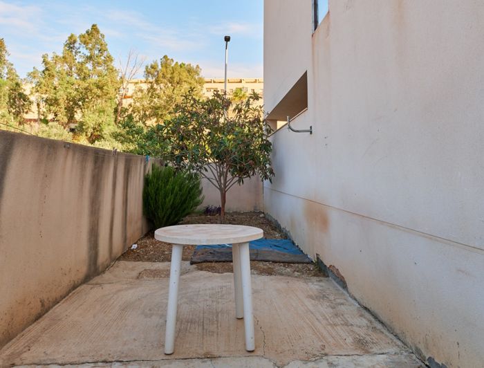 Image No.25-2 Bed Property for sale