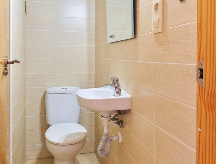 Image No.7-2 Bed Property for sale