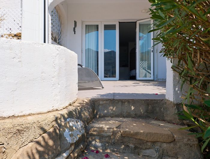 Image No.16-2 Bed Townhouse for sale