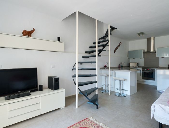Image No.18-2 Bed Townhouse for sale