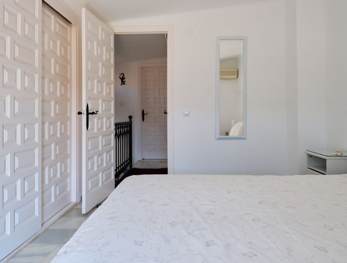 Image No.24-2 Bed Townhouse for sale