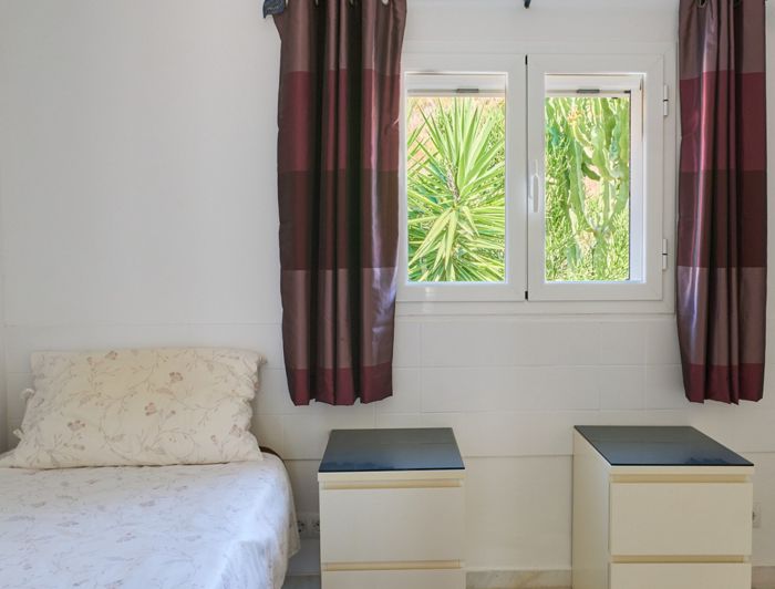 Image No.32-2 Bed Townhouse for sale