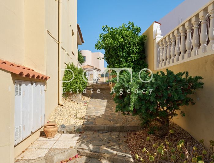 Image No.47-3 Bed Villa for sale
