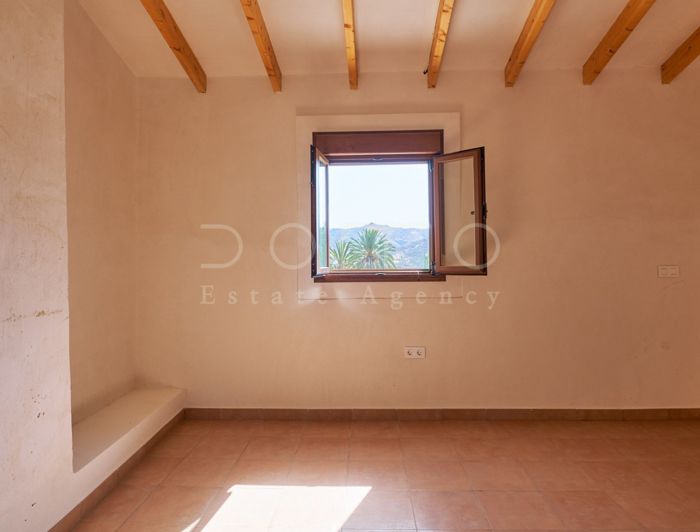 Image No.29-2 Bed Country House for sale