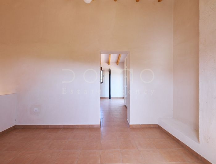 Image No.30-2 Bed Country House for sale