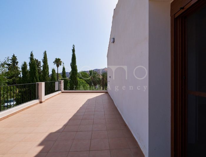 Image No.36-2 Bed Country House for sale