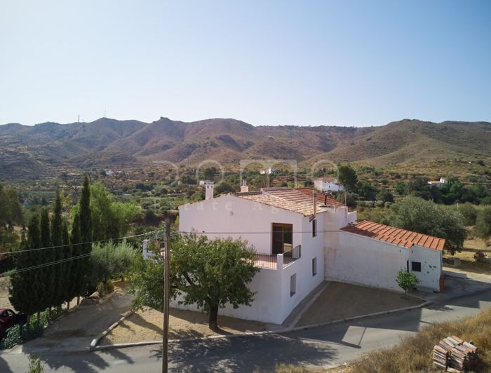 Image No.42-2 Bed Country House for sale