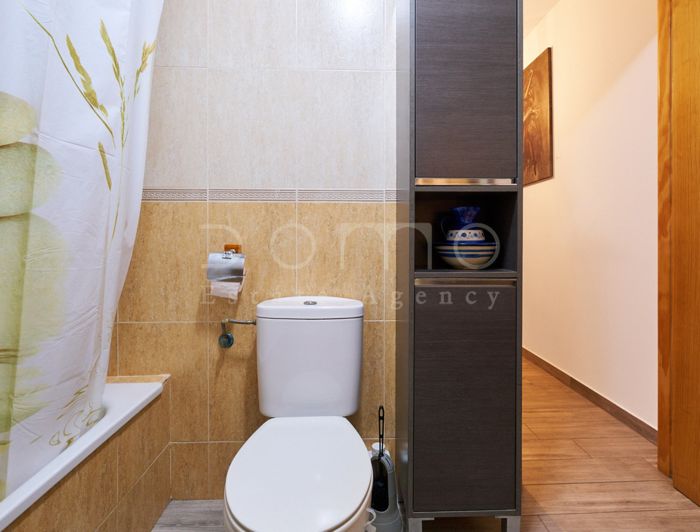 Image No.25-3 Bed Property for sale