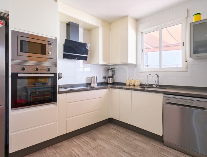 Image No.31-3 Bed Property for sale