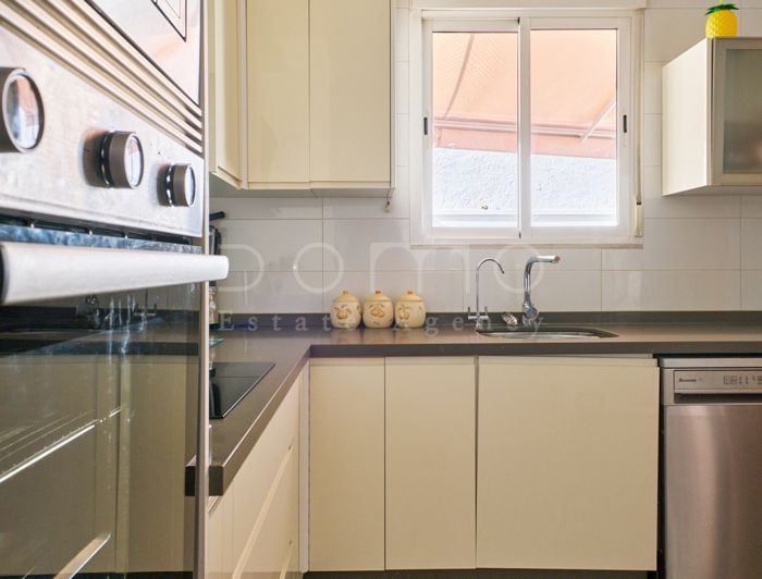 Image No.34-3 Bed Property for sale