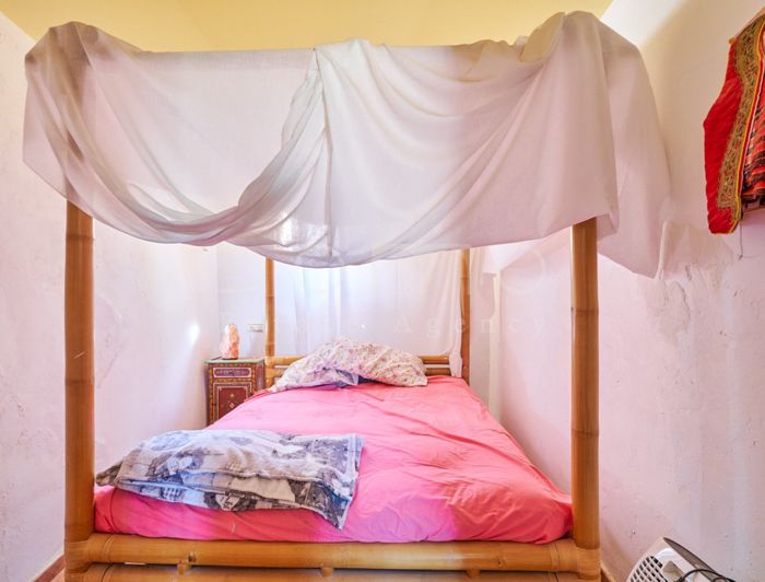 Image No.27-2 Bed Country House for sale