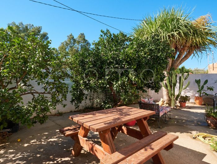 Image No.6-2 Bed Country House for sale