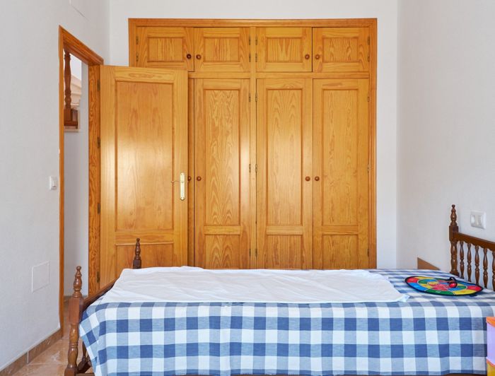 Image No.28-3 Bed Semi-Detached for sale