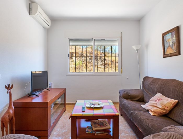Image No.6-3 Bed Semi-Detached for sale