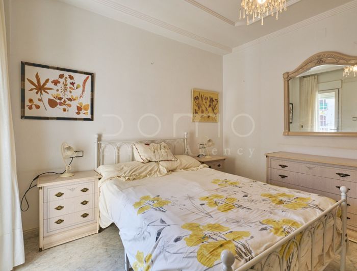 Image No.14-3 Bed Property for sale