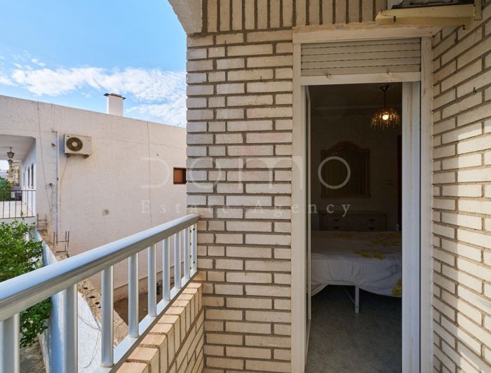 Image No.18-3 Bed Property for sale