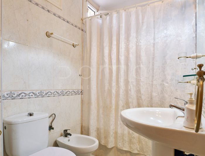 Image No.21-3 Bed Property for sale